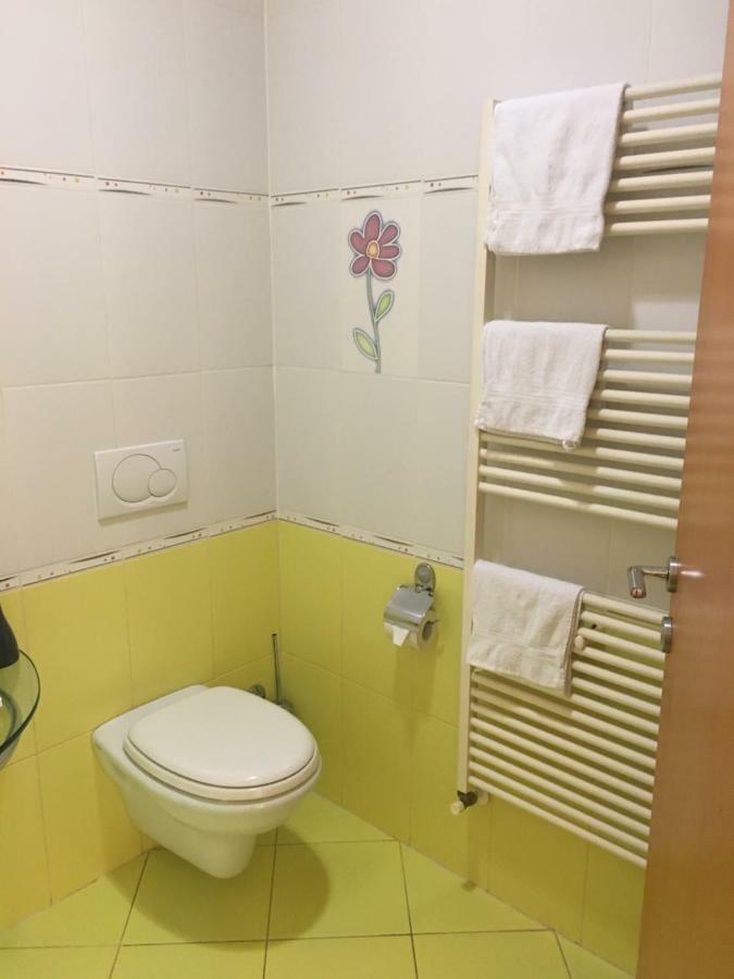Motel Sofia 세자나 외부 사진